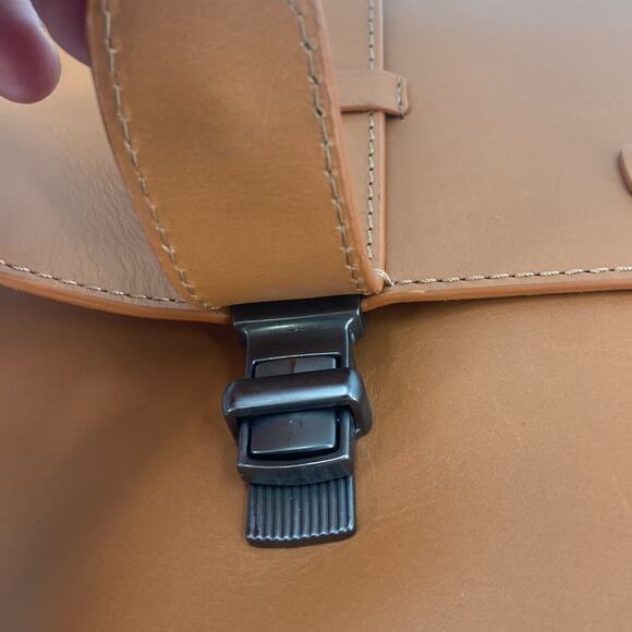 NWOT Moral Code Finely Messenger bag - Picture 16 of 16